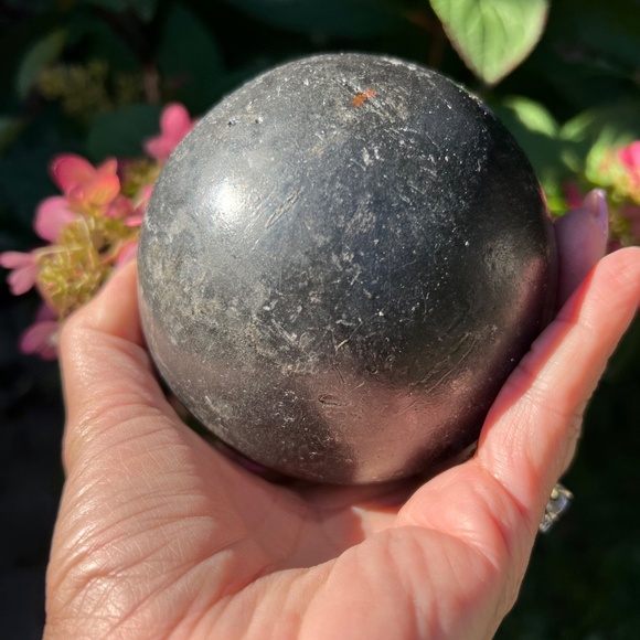 Amethyst (3) Pac-Man sphere | crystal - Picture 10 of 14